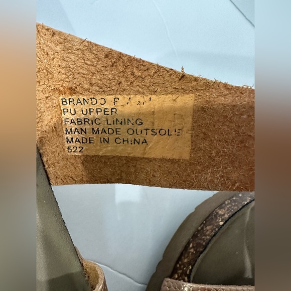 Madden Girl Metallic Rose Gold Slide On Sandals Size 7.5. - Picture 4 of 4